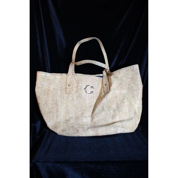 C. Wonder Cork Bag - Picture 2 of 8